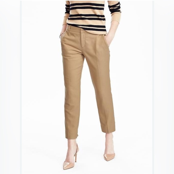 Banana Republic Pants - Banana Republic Cropped Avery Pant Size 6